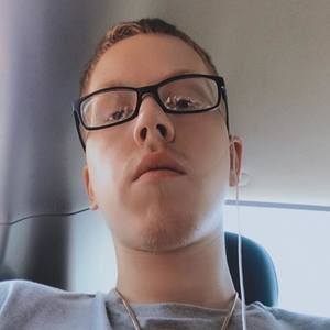 Meet your Posher, Cory